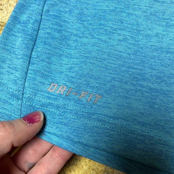 EUC Nike Athletic T-shirt - Picture 4 of 8